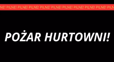 POŻAR HURTOWNI pod Warszawą! Ogień ROZPRZESTRZENIAŁ SIĘ w kierunku dachu!