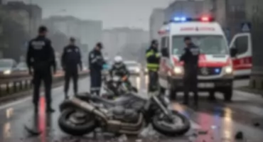 Motocyklista ZEPCHNIĘTY z jezdni w Ursusie. Trafił do SZPITALA!