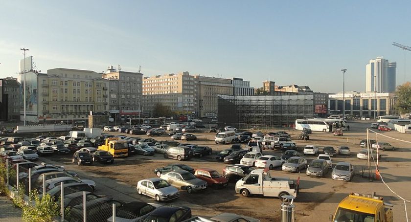 Ile zapłacimy w Warszawie za parkowanie bez biletu?
