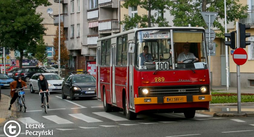 Warszawskie Linie Turystyczne będą jeździć dłużej!
