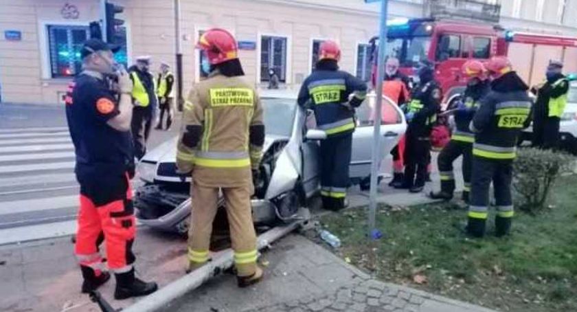 Stracił panowanie na ul. Bielańskiej