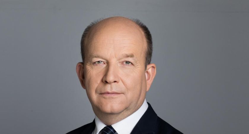 Wojewoda Konstanty Radziwiłł przeszedł COVID-19. Teraz walczy 