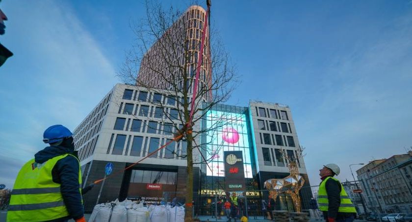 Plac Unii remontowany. Jest nowy symbol ekologii
