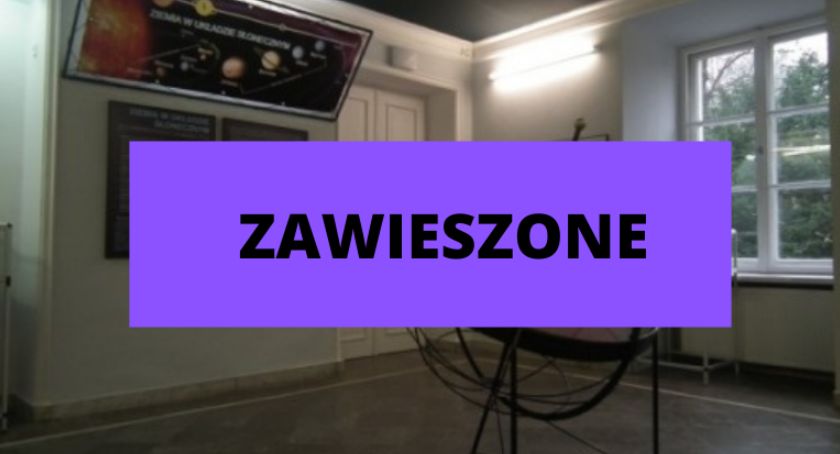 Pandemia wpływa na kulturę. Odwołane wydarzenia w Warszawie