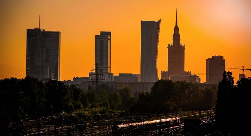 Warsaw Booster 2021 - 2023: wsparcie dla przedsiębiorców!