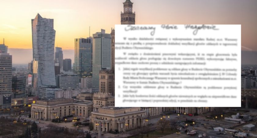 Warszawa - budynki i zachód słońca 