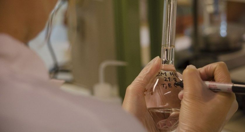 In vitro - laboratorium - probówka