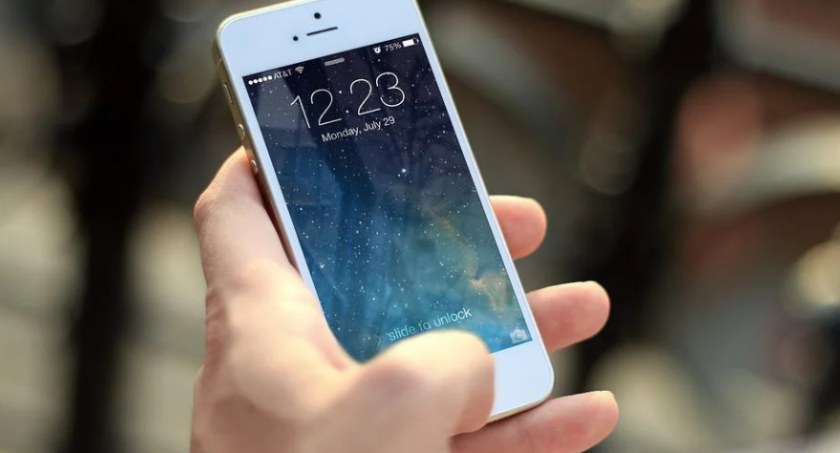 Telefon
