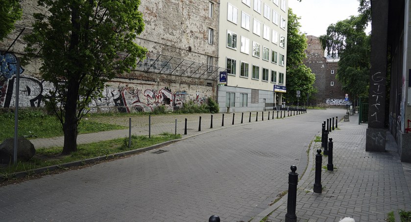 zdjęcie słupki 
