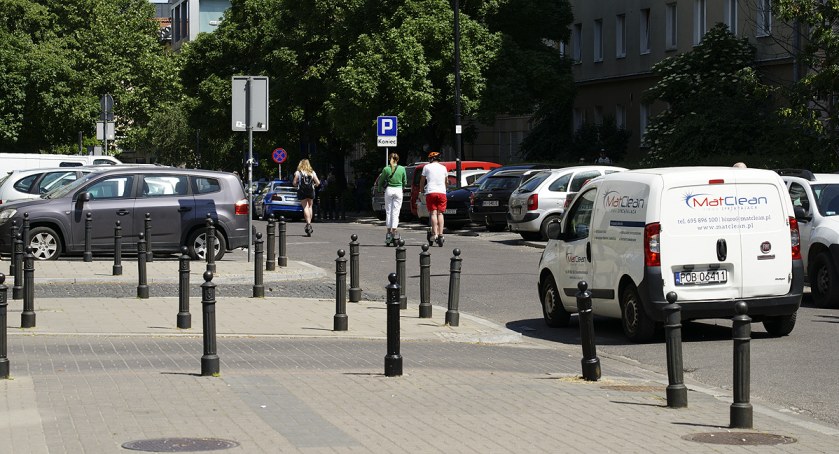 zdjęcie Słupki na chodnikach 