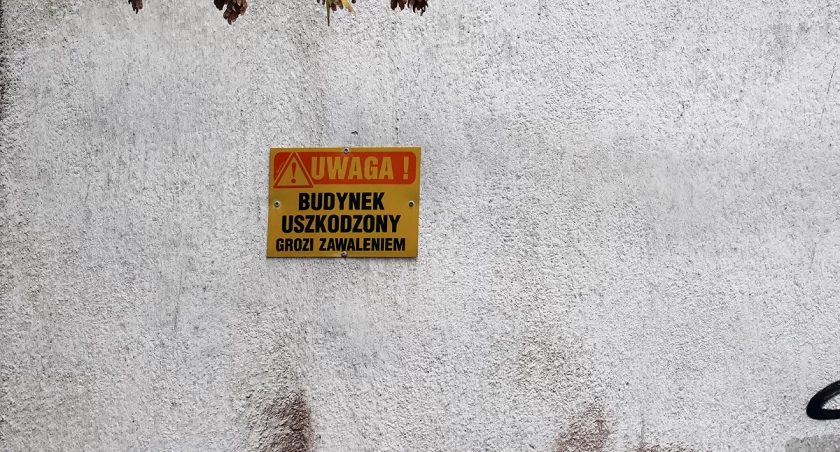 zdjęcie Budynek grozi zawaleniem 