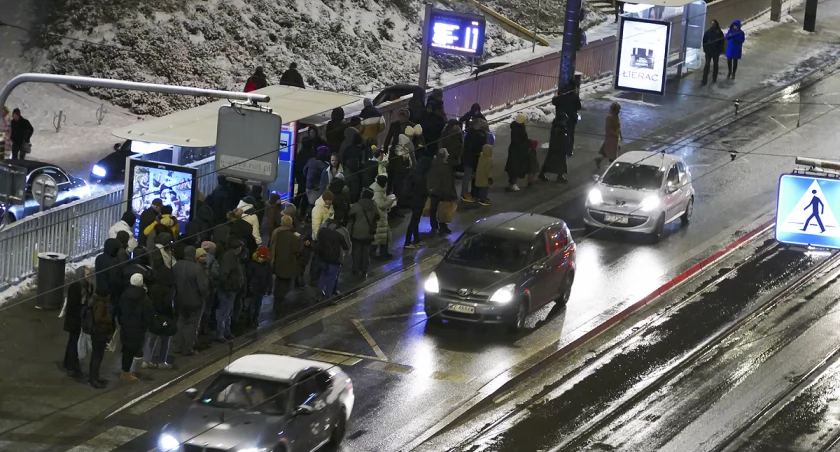 zdjęcie przystanek tramwajowy 