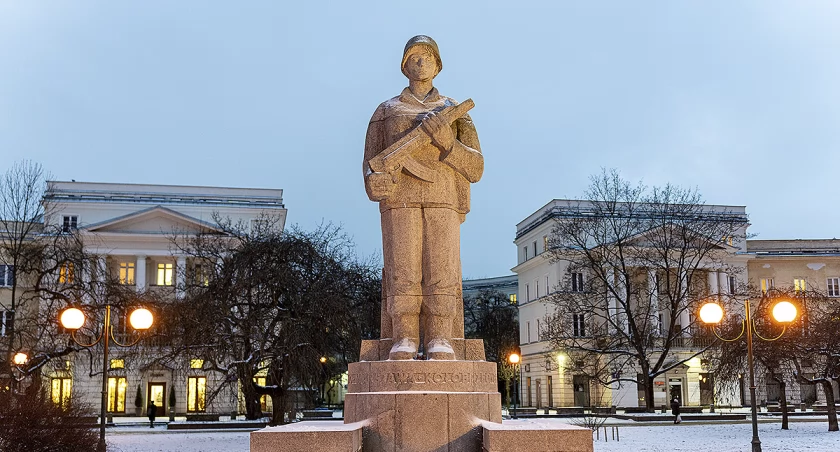 zdjęcie Pomnik Żołnierzy 1 Armii Wojska Polskiego 