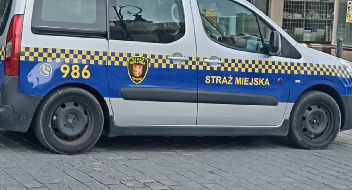 Wypadki, Warszawa Dramatyczne chwile jezdni Trakcie Lubelskim - zdjęcie, fotografia