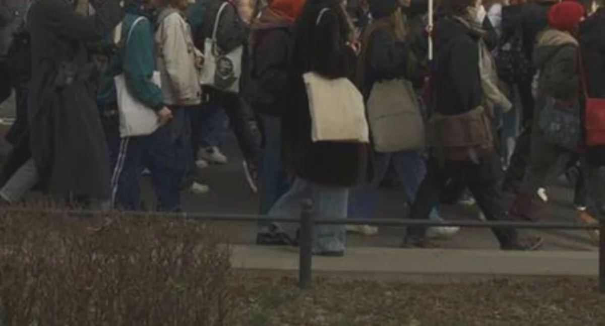Protesty i manifestacje, Warszawskie Seniora tylko Przemarsze uciążliwości! - zdjęcie, fotografia