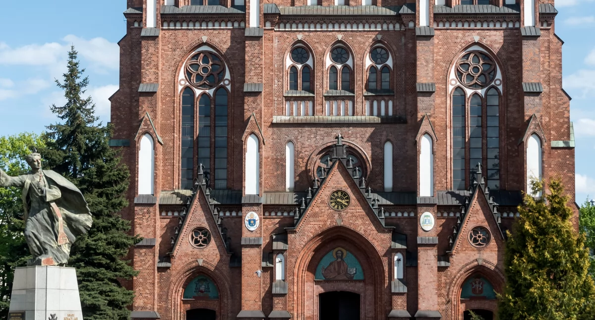 Społeczne sprawy, Kardynał zrezygnował nowego metropolitę warszawskiego - zdjęcie, fotografia