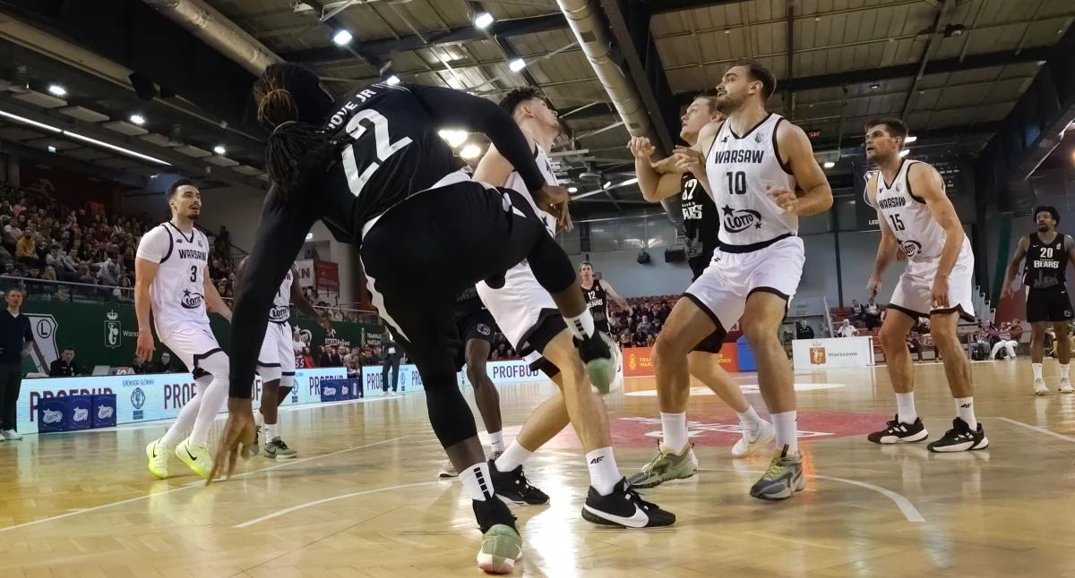 Koszykówka, Emocjonujące starcie Legia Bears (ZDJĘCIA) - zdjęcie, fotografia