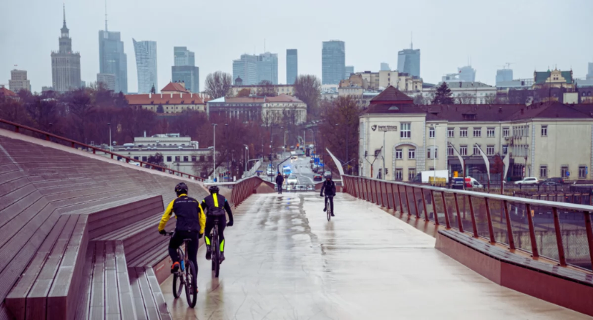 Społeczne sprawy, pieszo rowerowy Pragę przechodzi metamorfozę (ZDJĘCIA) - zdjęcie, fotografia