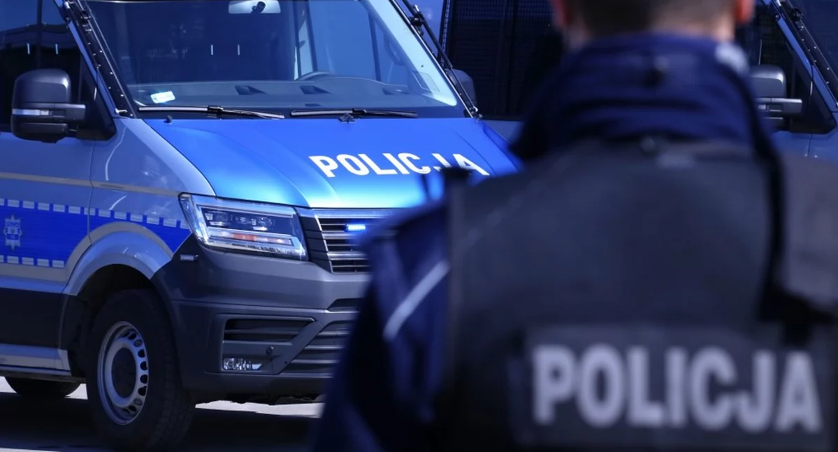 Działania służb, Wyszła szkoły zaginęła Policja prosi pomoc - zdjęcie, fotografia
