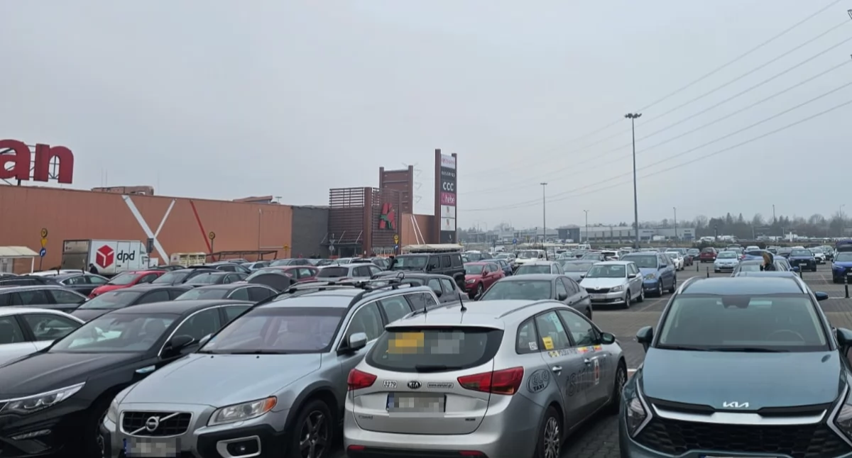 Handel i usługi, Koniec drastycznych parkingach sklepach UOKiK wydał decyzję - zdjęcie, fotografia