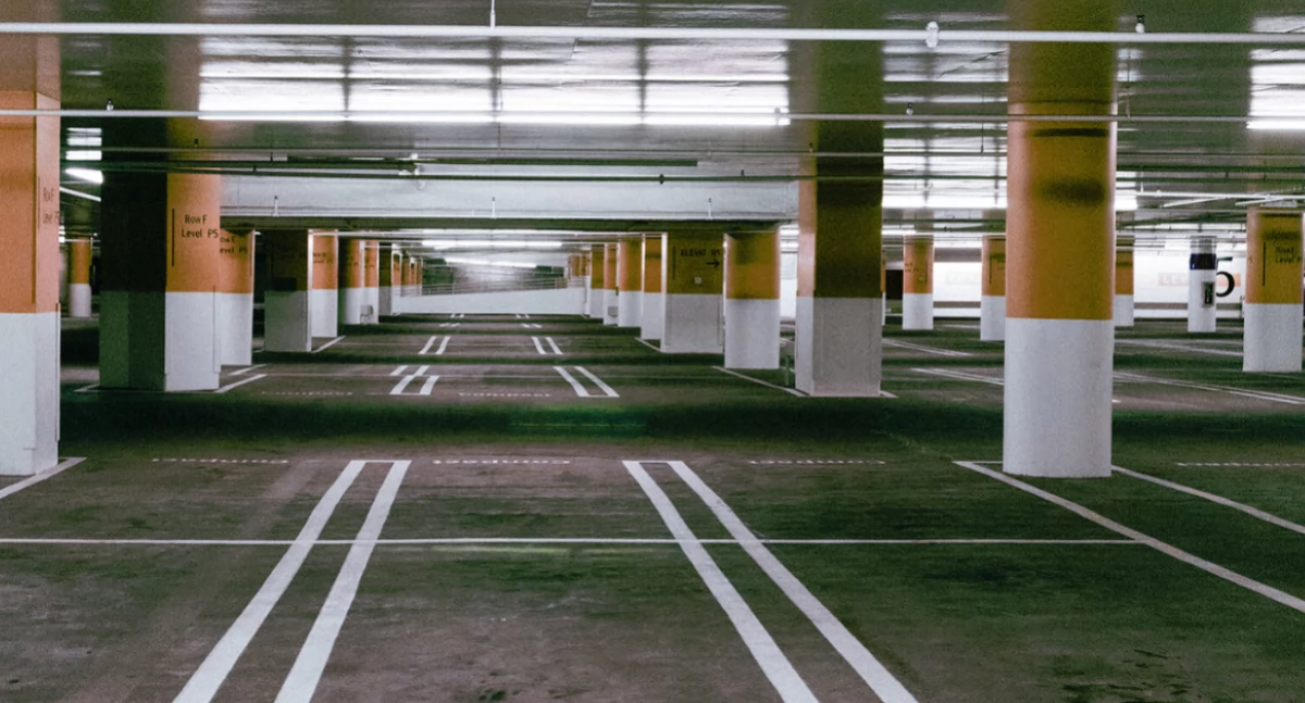 Ulice – place , Otwarto parking Powstańców Warszawy Jeszcze kilka darmowych - zdjęcie, fotografia