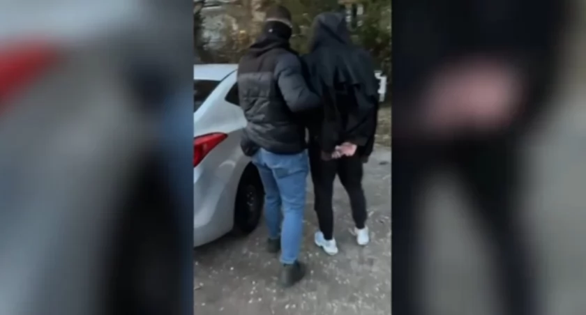 Para 18-latków w rękach policjantów z komendy na Pradze-Południe