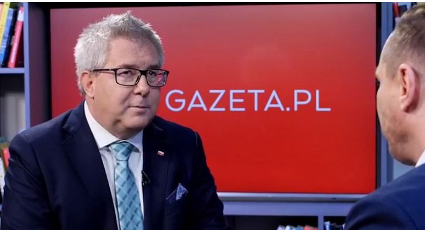 Czarnecki broni Biereckiego