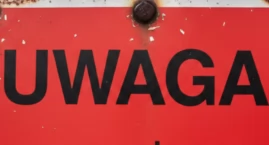 Interwencja policji na Bielanach. Narkotyki ujawnione w mieszkaniu