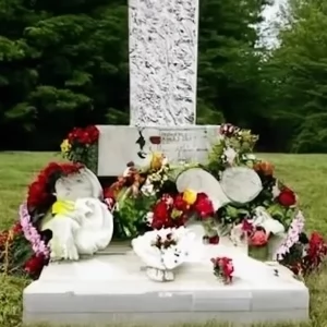 Zdjęcie: Cmentarze Warszawa MIEJSCA