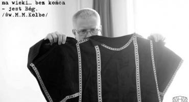 Śmiertelnie pobity zakonnik w parku. Policja prowadzi śledztwo