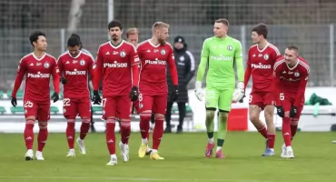 Gabriel Kobylak na dłużej w Legii