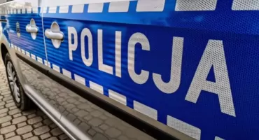 Policja poszukuje kobiety ze zdjęć