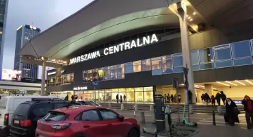 Uwaga! Zmiany dla autobusów przy Dworcu Centralnym. Nowe przystanki, zmienione rozkłady