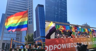 Parada Równości 2025 przeszła ulicami Warszawy (ZDJĘCIA)