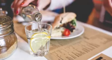 Nie tylko cisza i zieleń. Najlepsze restauracje w Wawrze (TOP 7)