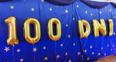 Studniówka 2026. Jakie kreacje wpiszą się w tegoroczne trendy? Znana stylistka radzi.