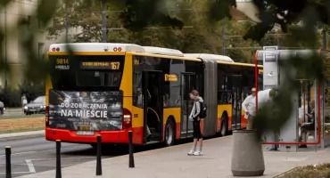 Do Warszawy powracają autobusy grzewcze! Będzie można ogrzać się w zimne noce