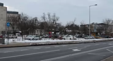 Zmiany w parkowaniu przy linii kolejowej w Wawrze?