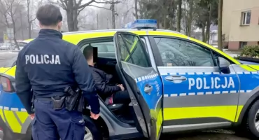 Interwencja w Milanówku. Znęcał się nad członkami rodziny