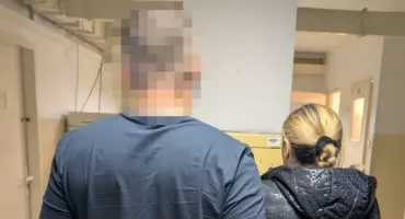 Nielegalny SEKRECIK 44-latki UJAWNIONY. Zatrzymali ją policjanci z KRP na Ochocie