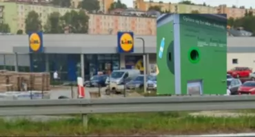 Lidl ZMODYFIKOWAŁ ZASADY. Chodzi o system kaucyjny