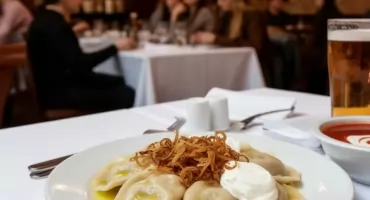 WARSZAWSKIE RESTAURACJE otwarte na Wielkanoc! Gdzie zjemy?