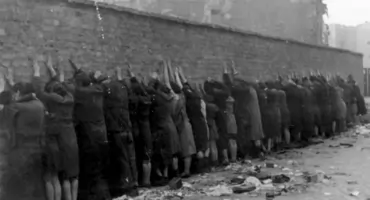 Rocznica Powstania w Getcie Warszawskim. Tragedia i bohaterstwo (ZDJĘCIA)