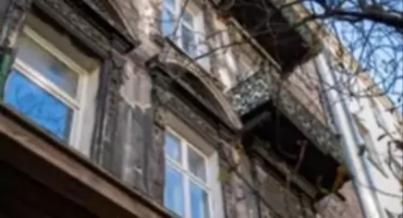 KLUCZOWA RENOWACJA ZABYTKOWEJ KAMIENICY NA PRADZE PÓŁNOC 