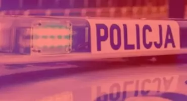 Pijany uciekał, dachował. Groźnie wyglądający wypadek 