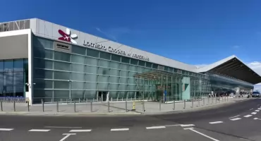 Utrudnienia na lotnisku Chopina w strefie Kiss & Fly. Będą miały miejsce kolejne prace techniczne