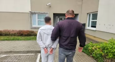 NIELEGALNA DZIAŁALNOŚĆ 19-LATKA PRZERWANA. Akcja na Pradze-Północ!