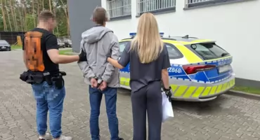 ZNĘCAŁ SIĘ NAD RODZICAMI I KRADŁ. Policjanci w akcji!