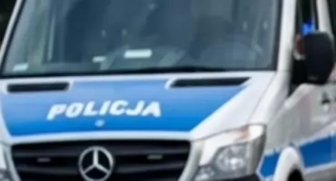 Śmiertelny wypadek na peronie w Tłuszczu. Nie żyje około 60-letni mężczyzna..