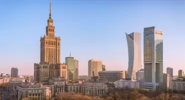 Jak wybrać internet do mieszkania w Warszawie? Poradnik dla najemców i właścicieli